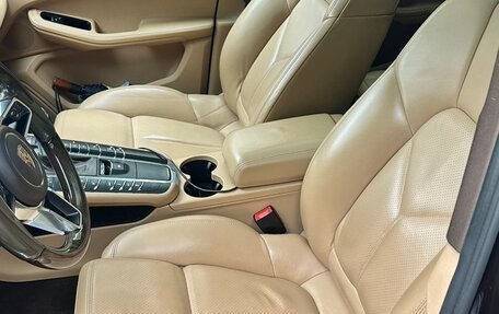 Porsche Macan I рестайлинг, 2015 год, 2 700 000 рублей, 16 фотография
