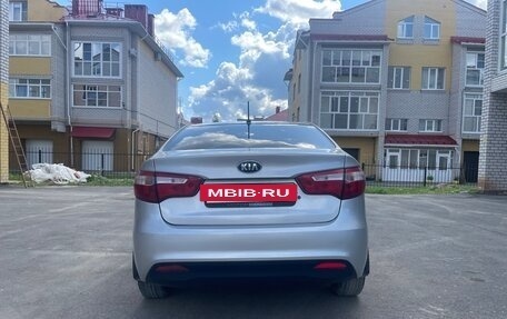 KIA Rio III рестайлинг, 2014 год, 800 000 рублей, 6 фотография