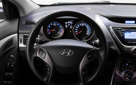 Hyundai Avante, 2013 год, 990 000 рублей, 18 фотография