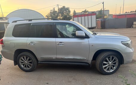 Toyota Land Cruiser 200, 2009 год, 2 570 000 рублей, 2 фотография