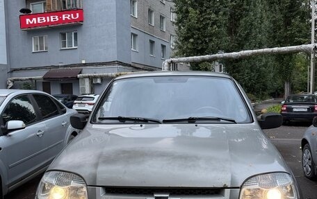 Chevrolet Niva I рестайлинг, 2011 год, 385 000 рублей, 1 фотография