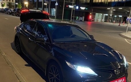 Toyota Camry, 2021 год, 3 000 000 рублей, 5 фотография