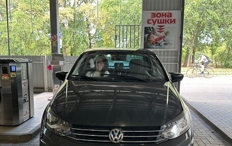 Volkswagen Polo VI (EU Market), 2018 год, 750 000 рублей, 2 фотография