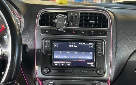 Volkswagen Polo VI (EU Market), 2018 год, 750 000 рублей, 18 фотография
