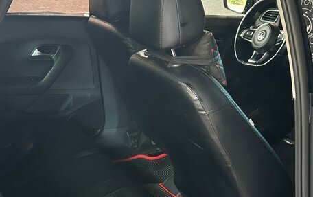 Volkswagen Polo VI (EU Market), 2018 год, 750 000 рублей, 26 фотография