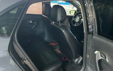 Volkswagen Polo VI (EU Market), 2018 год, 750 000 рублей, 25 фотография