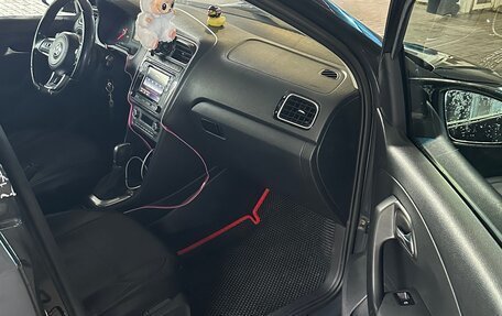 Volkswagen Polo VI (EU Market), 2018 год, 750 000 рублей, 28 фотография