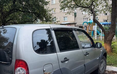 Chevrolet Niva I рестайлинг, 2011 год, 385 000 рублей, 3 фотография