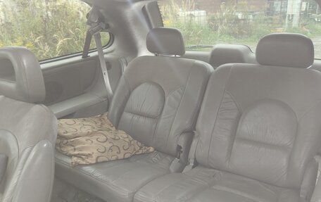 Chrysler Town & Country IV, 2001 год, 600 000 рублей, 16 фотография
