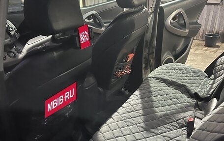 Toyota RAV4, 2006 год, 1 000 000 рублей, 11 фотография