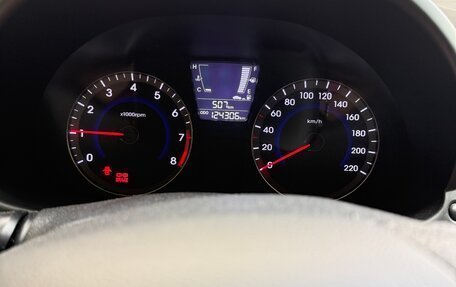 Hyundai Solaris II рестайлинг, 2011 год, 620 000 рублей, 7 фотография