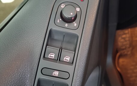 Volkswagen Tiguan I, 2013 год, 1 490 000 рублей, 34 фотография