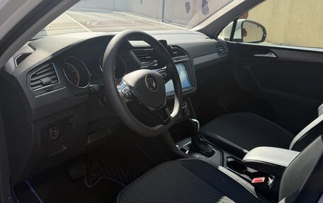 Volkswagen Tiguan II, 2021 год, 2 490 000 рублей, 14 фотография