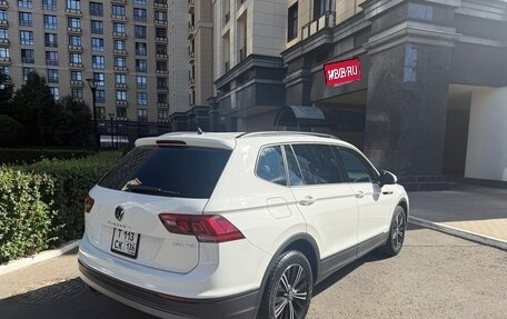 Volkswagen Tiguan II, 2021 год, 2 490 000 рублей, 10 фотография