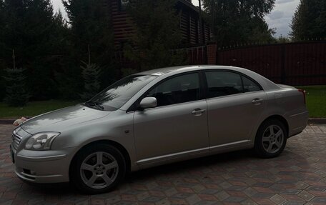 Toyota Avensis III рестайлинг, 2004 год, 590 000 рублей, 4 фотография