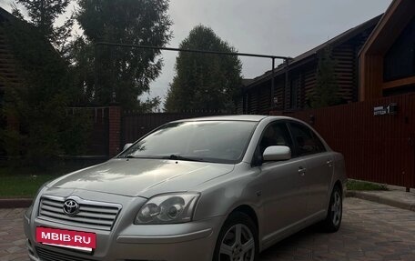 Toyota Avensis III рестайлинг, 2004 год, 590 000 рублей, 5 фотография