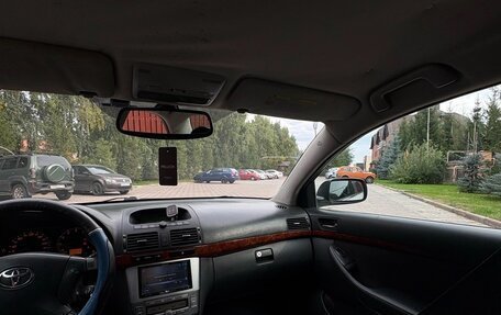 Toyota Avensis III рестайлинг, 2004 год, 590 000 рублей, 14 фотография