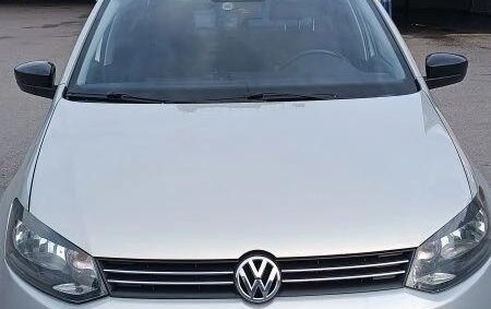 Volkswagen Polo VI (EU Market), 2014 год, 1 100 000 рублей, 1 фотография