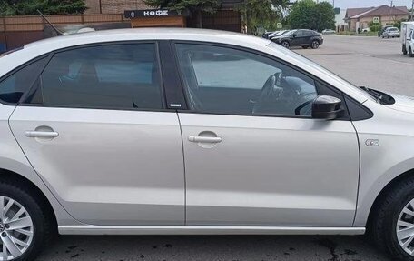 Volkswagen Polo VI (EU Market), 2014 год, 1 100 000 рублей, 2 фотография