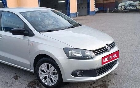 Volkswagen Polo VI (EU Market), 2014 год, 1 100 000 рублей, 4 фотография