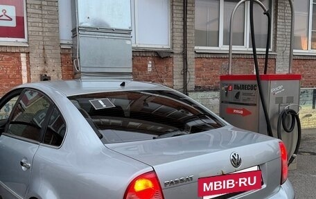 Volkswagen Passat B5+ рестайлинг, 2001 год, 251 000 рублей, 2 фотография