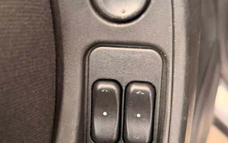 Opel Zafira A рестайлинг, 2002 год, 375 000 рублей, 21 фотография