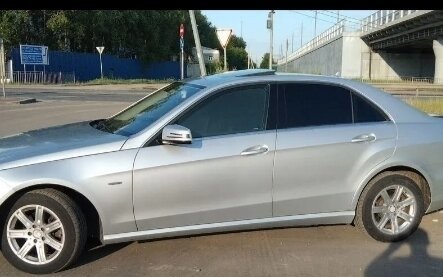 Mercedes-Benz E-Класс, 2012 год, 1 820 000 рублей, 4 фотография
