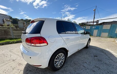 Volkswagen Golf VI, 2011 год, 630 000 рублей, 2 фотография