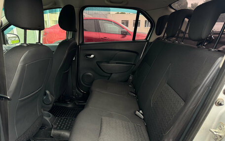 Renault Logan II, 2016 год, 645 000 рублей, 7 фотография