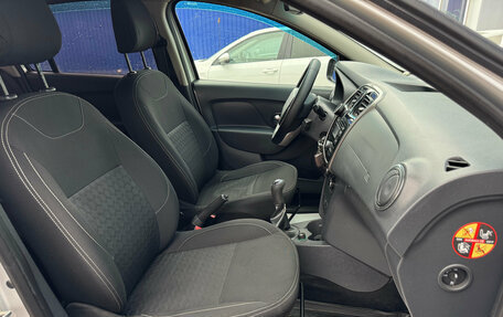 Renault Logan II, 2016 год, 645 000 рублей, 12 фотография