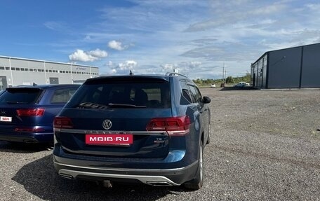 Volkswagen Teramont I, 2018 год, 3 100 000 рублей, 2 фотография