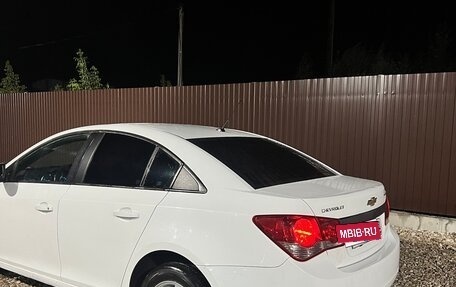 Chevrolet Cruze II, 2011 год, 610 000 рублей, 2 фотография