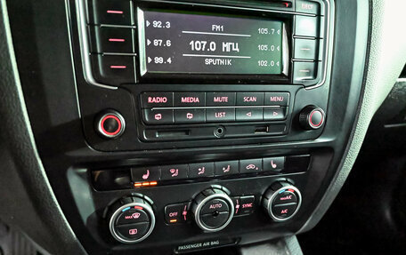Volkswagen Jetta VI, 2014 год, 1 100 000 рублей, 16 фотография