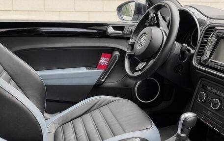 Volkswagen Beetle, 2014 год, 3 000 000 рублей, 6 фотография