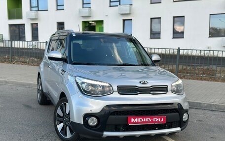 KIA Soul II рестайлинг, 2017 год, 1 325 000 рублей, 1 фотография