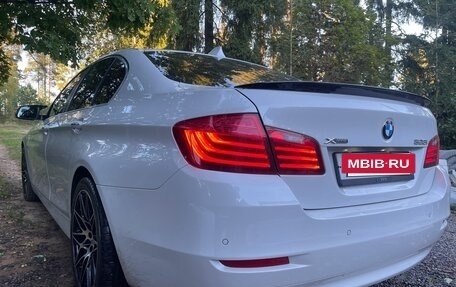 BMW 5 серия, 2013 год, 1 800 000 рублей, 3 фотография