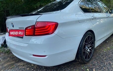 BMW 5 серия, 2013 год, 1 800 000 рублей, 4 фотография