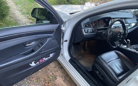 BMW 5 серия, 2013 год, 1 800 000 рублей, 13 фотография