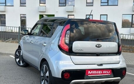 KIA Soul II рестайлинг, 2017 год, 1 325 000 рублей, 5 фотография