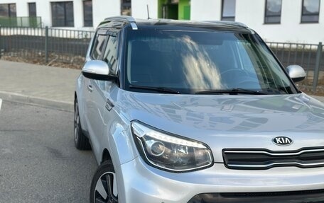 KIA Soul II рестайлинг, 2017 год, 1 325 000 рублей, 3 фотография