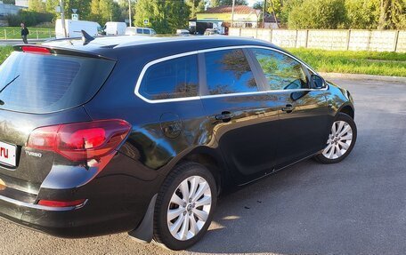 Opel Astra J, 2011 год, 580 000 рублей, 3 фотография