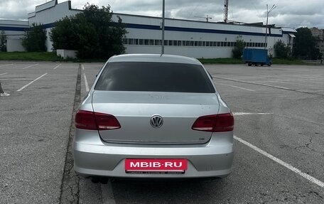 Volkswagen Passat B7, 2011 год, 910 000 рублей, 4 фотография