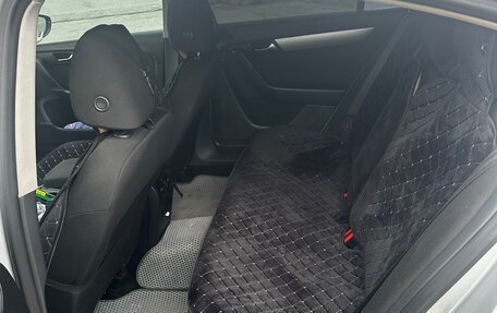 Volkswagen Passat B7, 2011 год, 910 000 рублей, 16 фотография
