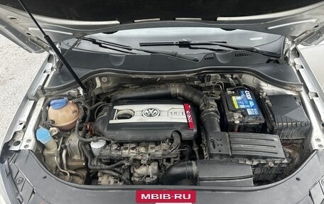 Volkswagen Passat B7, 2011 год, 910 000 рублей, 21 фотография