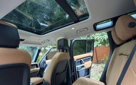 Land Rover Defender II, 2023 год, 9 800 000 рублей, 8 фотография