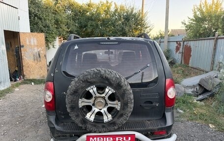 Chevrolet Niva I рестайлинг, 2015 год, 285 000 рублей, 4 фотография