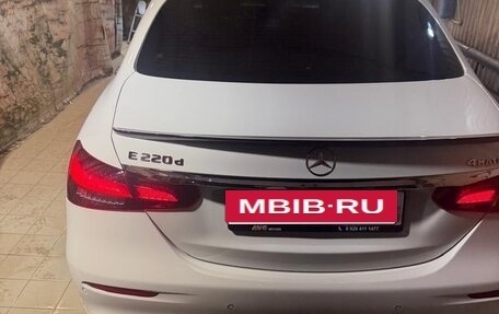 Mercedes-Benz E-Класс, 2022 год, 6 350 000 рублей, 2 фотография