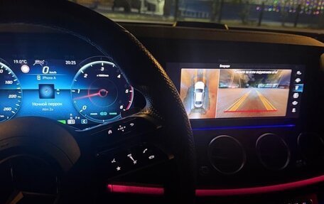 Mercedes-Benz E-Класс, 2022 год, 6 350 000 рублей, 13 фотография