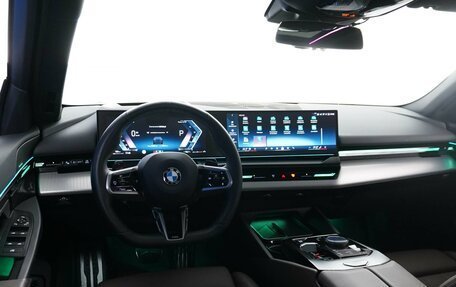 BMW 5 серия, 2024 год, 6 998 888 рублей, 6 фотография