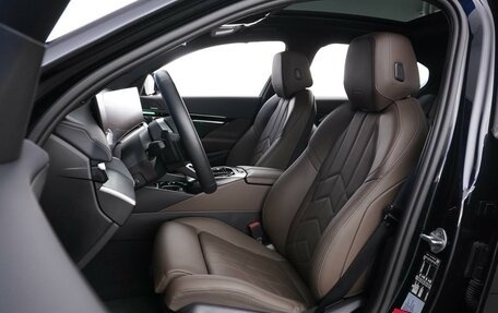 BMW 5 серия, 2024 год, 6 998 888 рублей, 10 фотография